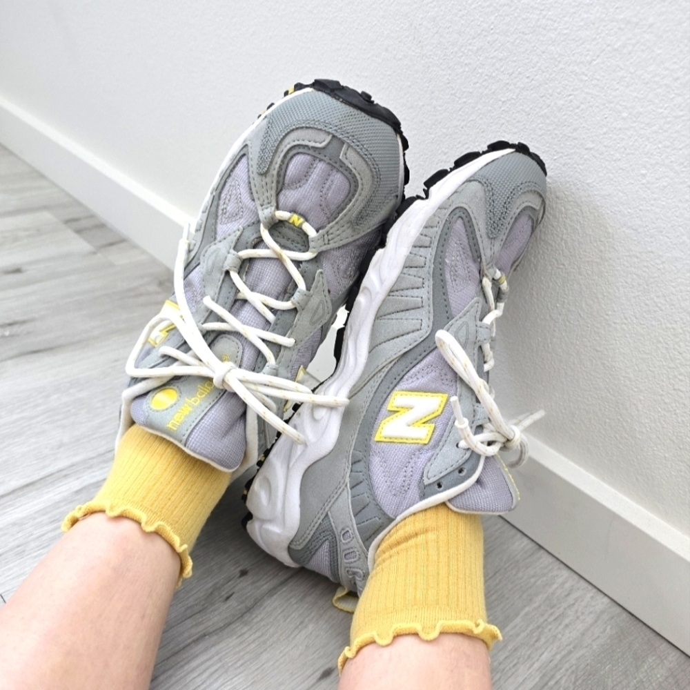 New Balance | 485 gray white sporty Y2K retro low-top sneakers | WMS 10